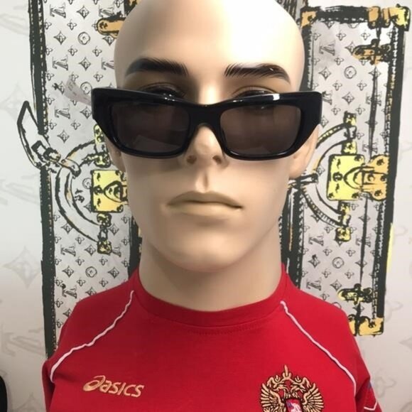 ✨ Luxury New Authentic Gucci GG1296S 001 Sunglasses ✨ - Picture 9 of 15